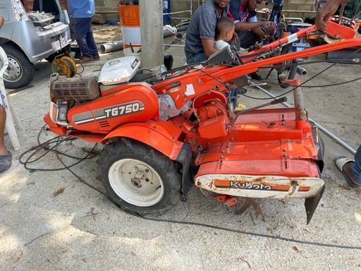 Tractor TG750 KUBOTA 